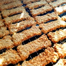 Louies Leberwurstis – Hundekekse von Baltic Biscuits – 100g